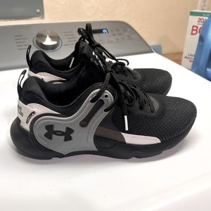 Underarmour hover shoes